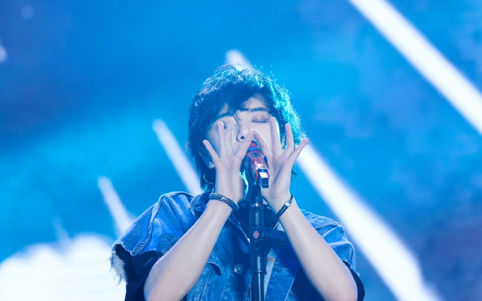 【华晨宇】青岛凤凰音乐节《for forever》