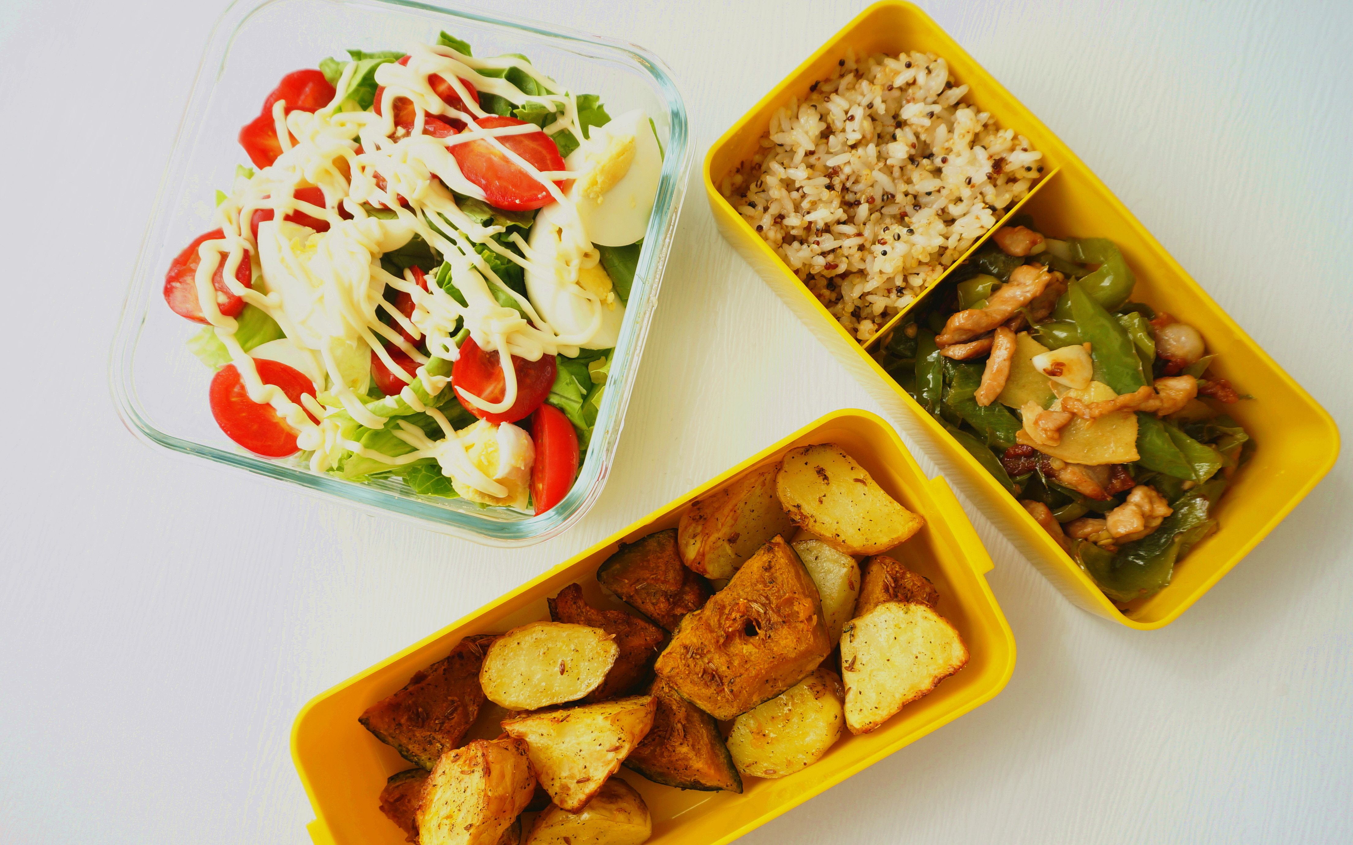 给老公做午餐便当,简单快速的1荤2素,营养又饱腹_哔哩哔哩_bilibili