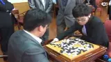 Скачать видео: 20160422 应氏杯16强赛 柯洁1点险胜赛后苦笑