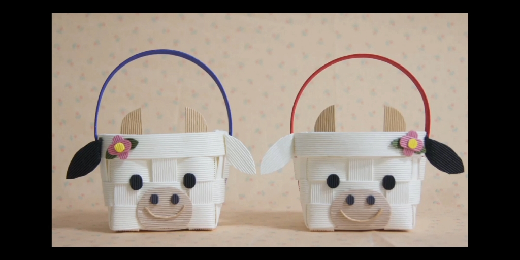 纸藤编织卡通小牛篮子