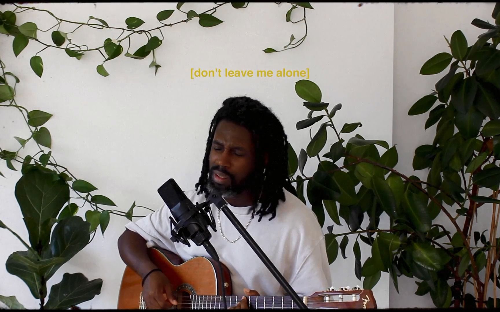 [图]Aaron Taylor - Don't Leave Me Alone (Acoustic @ Home)