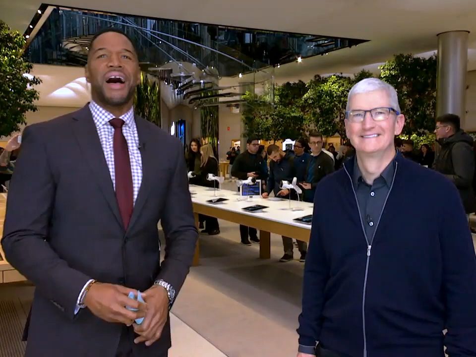 蒂姆·库克谈论新的 apple vision pro(tim cook talks new apple