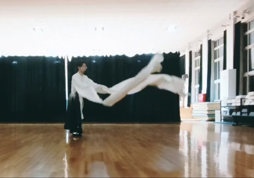 【戏迷自学】越剧长水袖基本功 复健(一身汗emm)