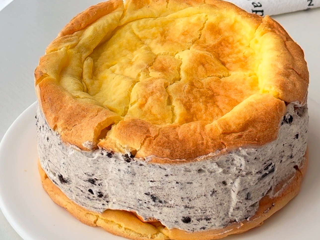 奥利奥泡芙蛋糕,巨型泡芙真的好吃鼠啦