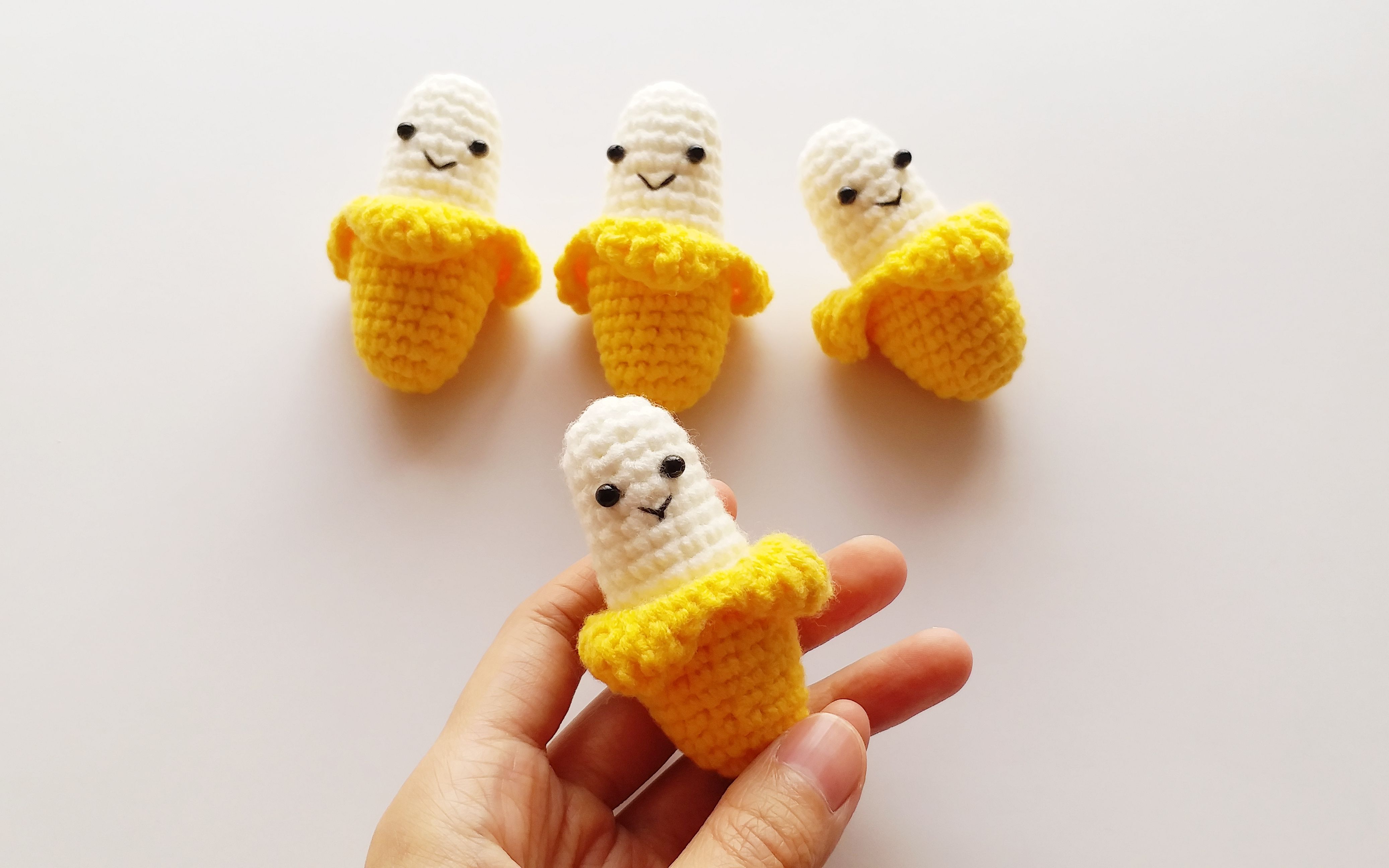 钩针编织,俏皮可爱小香蕉玩偶,可做胸针挂坠