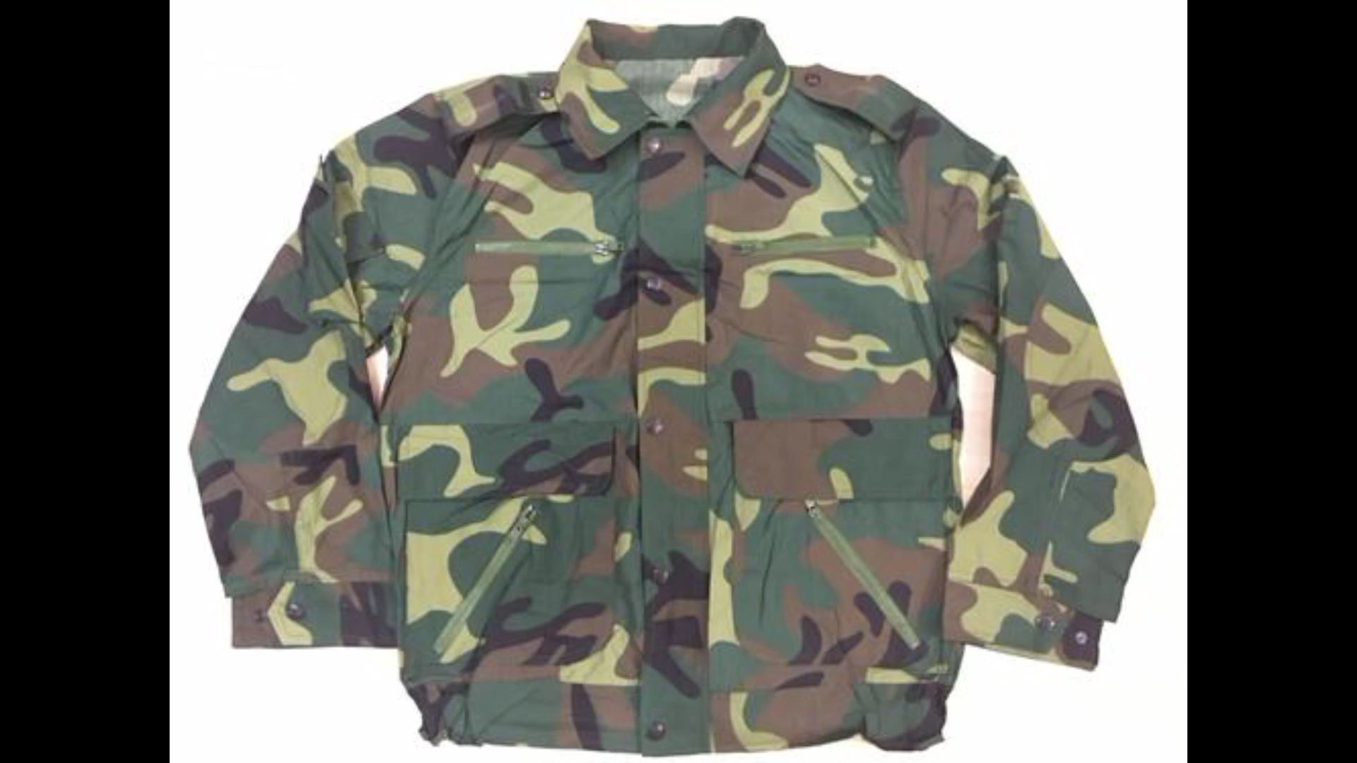 中国部分迷彩服,81式突击步枪,以及一张59式魔改表情包(实则为99)