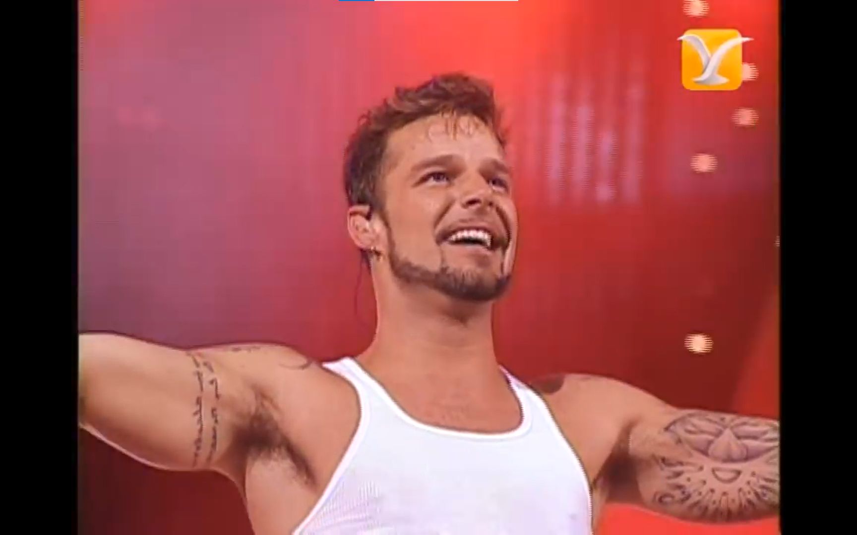 [图]【超燃西语原版世界杯经典-生命之杯】Ricky Martin - La Copa de La Vida (Live 2007 Festival de Viña)