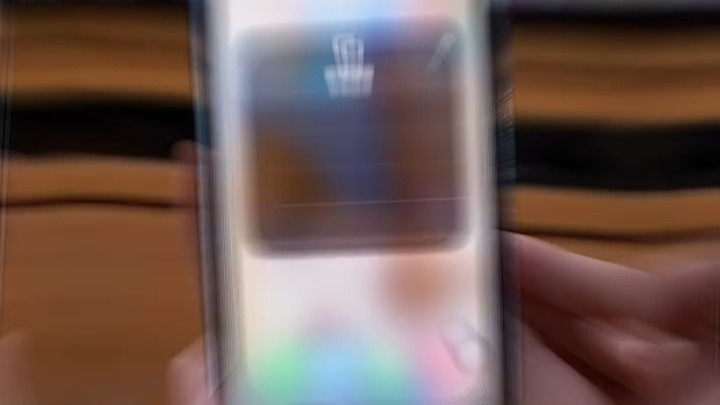 iPhone屏幕镜像转圈没反应?试试重启AirPlay设备或重连Wi-Fi,快速解决,流畅投屏无压力,居家办公/观影更轻松。