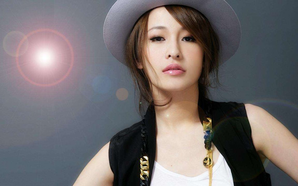 【萧亚轩】三面夏娃.影音珍藏版mv(含拍摄花絮)