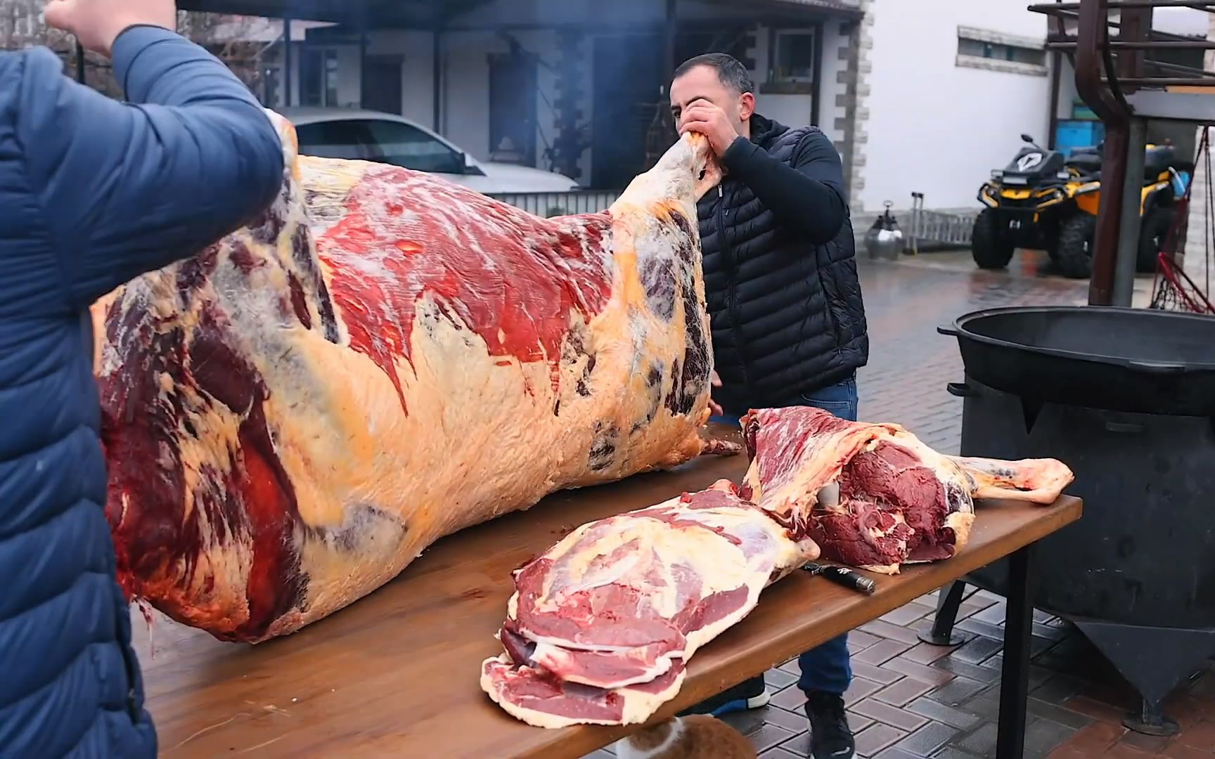 野牛肉 煮,烤肉