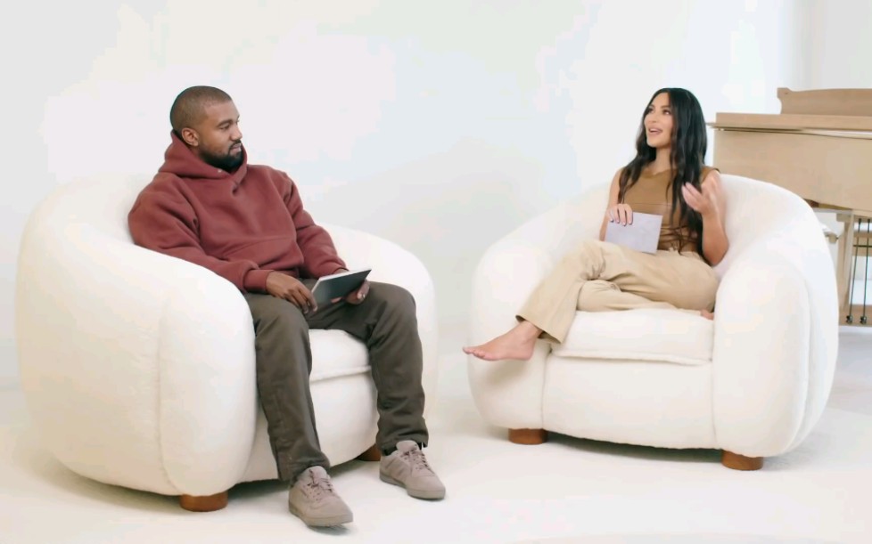 [图]侃爷 Kim and Kanye Quiz Each Other On Home Design, Family, and Life