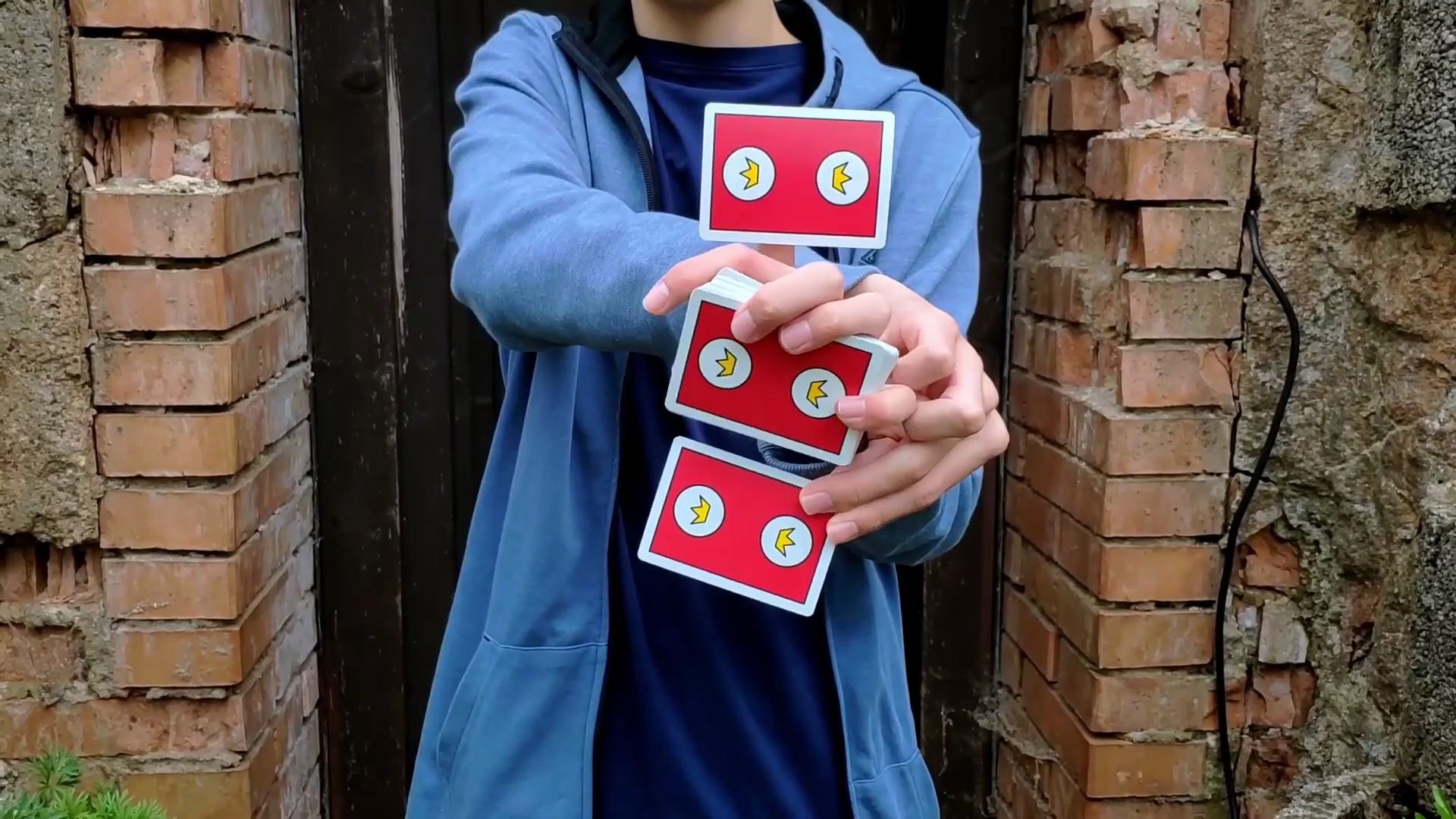 【花切欣赏】cdc纸牌花式大赛第一轮丨牌艺师:alexandr kos