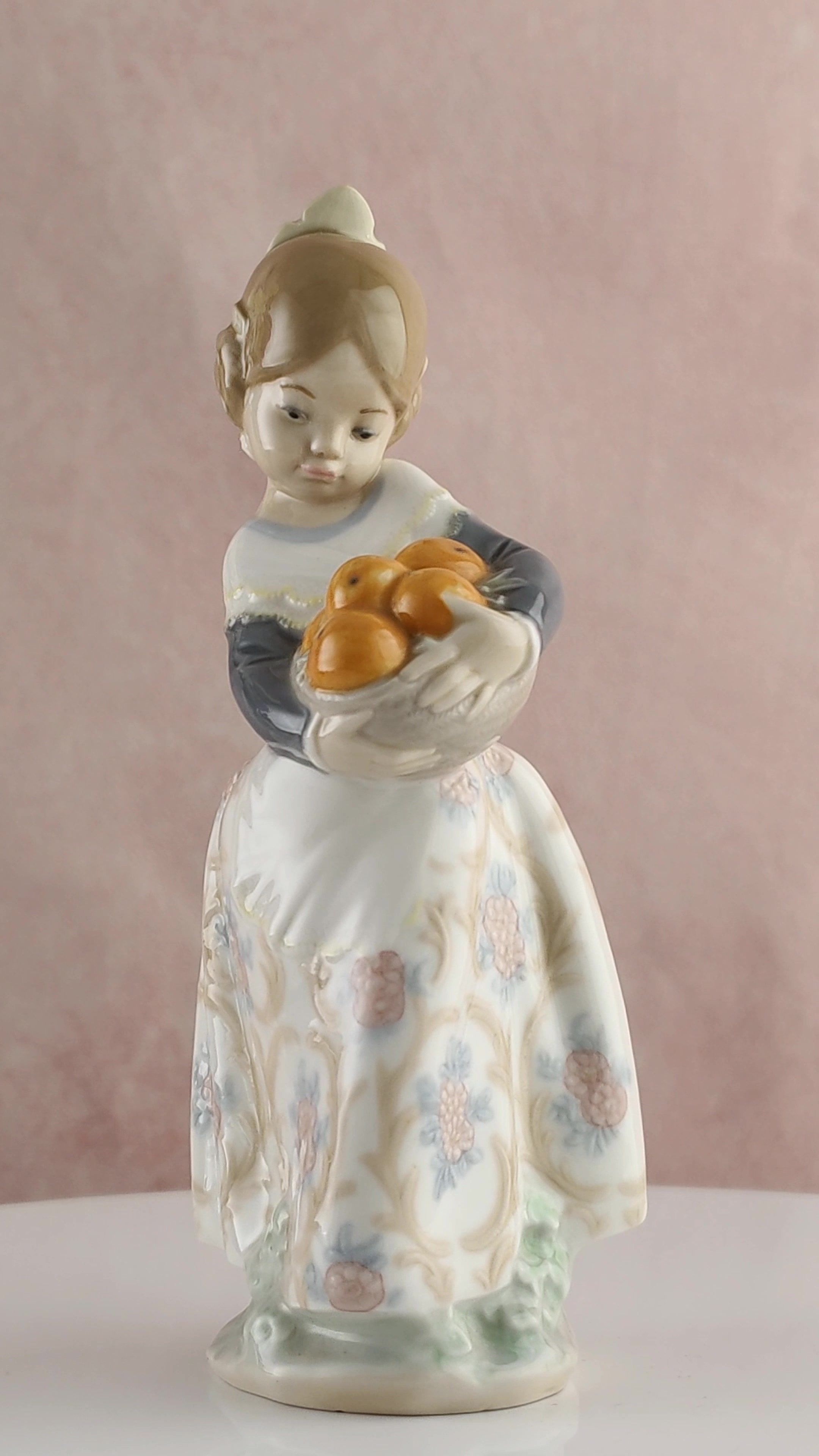 西班牙手工制作陶瓷人偶西洋中古摆件