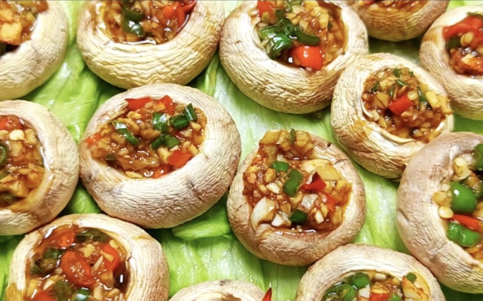 空气炸锅烤口蘑,鲜嫩多汁,一口一个,蒜香浓郁,香辣过瘾