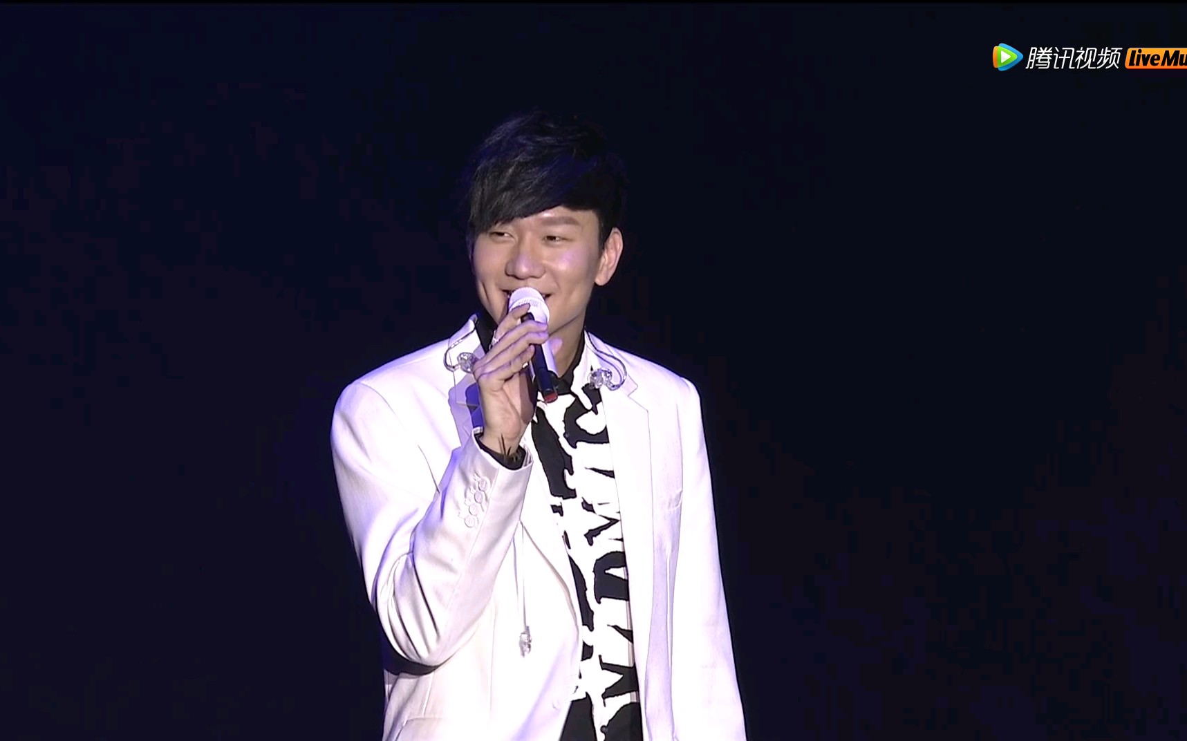 林俊杰toobad李佳薇爱的风暴新歌演唱会腾讯视频蓝光高画质