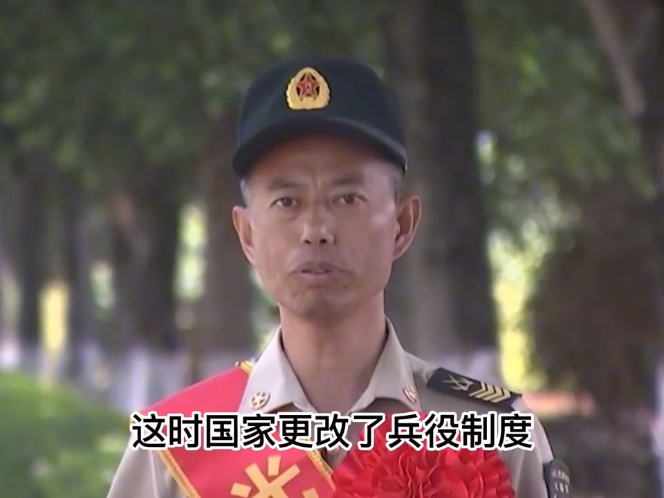 “全能兵王”王忠心初中文化,退役后2次被召回,女儿继承父业哔哩哔哩bilibili