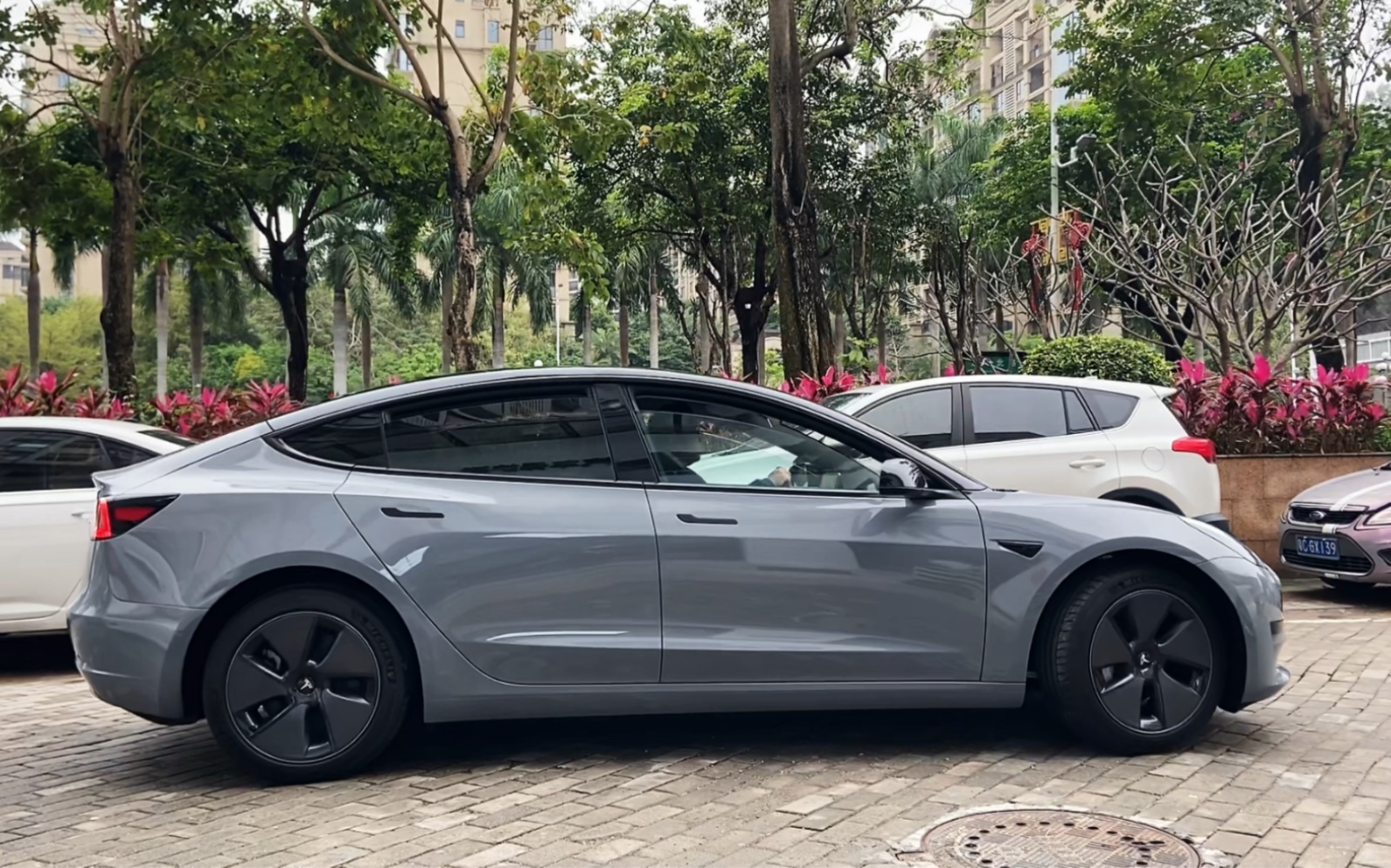 特斯拉model 3 |钢琴纳多灰7815灰色系颜值天花板,简单又大气,没