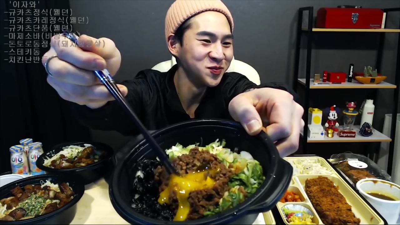 韩国吃播奔驰小哥 baenjjeu! 牛肉像炸猪排一样炸!