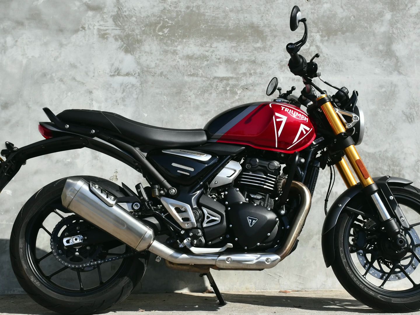 【摩托车试驾】triumph speed 400 英伦风黄牌重机试驾 小小丹尼