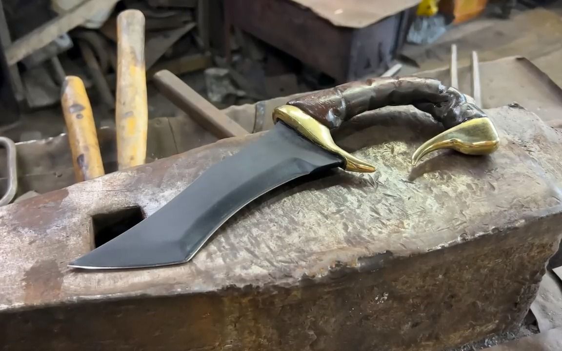 用普通生锈的钻头制成的蝎子刀!美观与锐利合二为一!