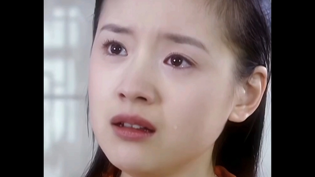 《金粉世家》里的董洁真的好清冷 说实话当时真的可以艳压神仙姐姐