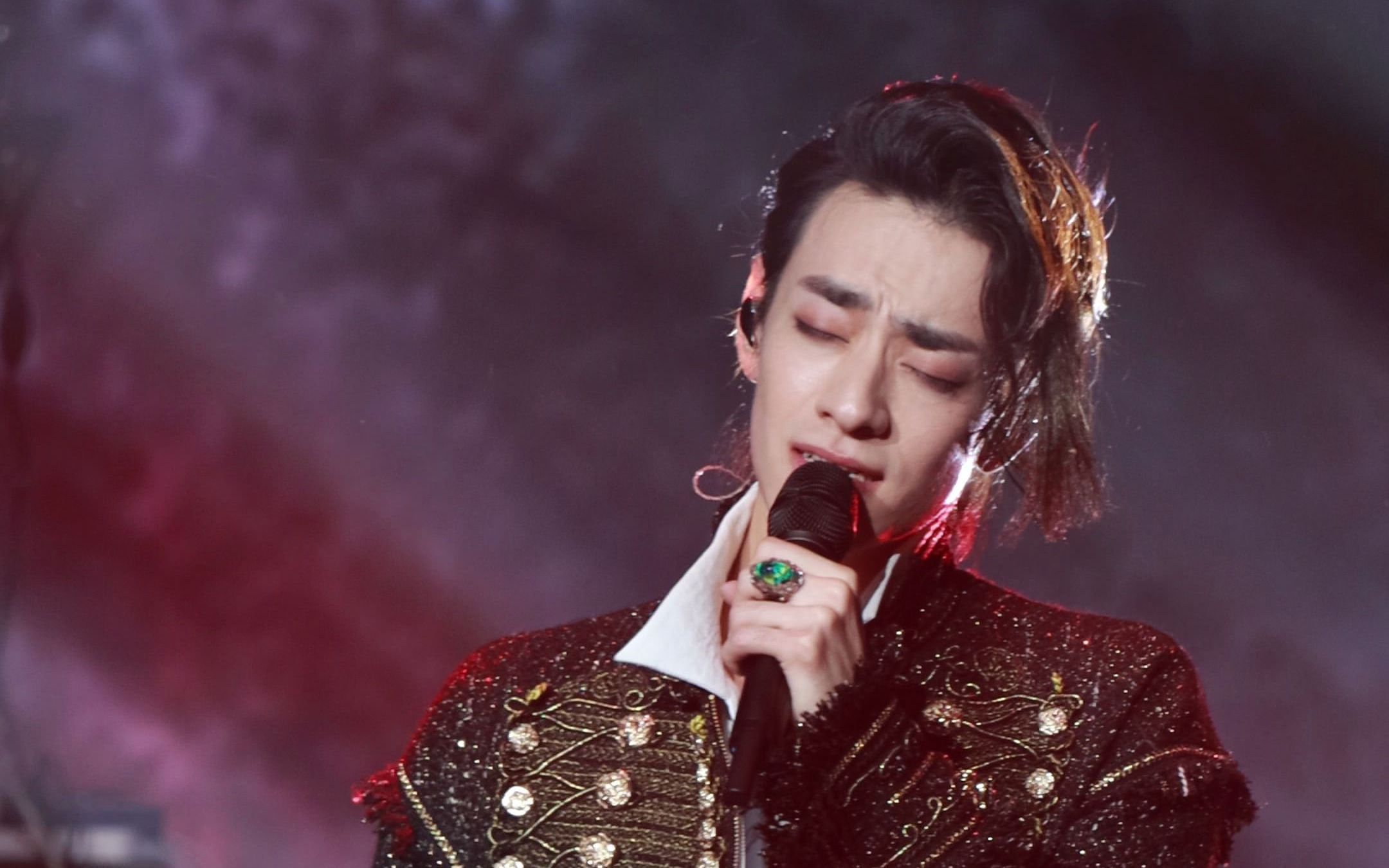 【郑云龙】"怎么了"个音杭州场-水调歌头 寻光_哔哩哔哩_bilibili