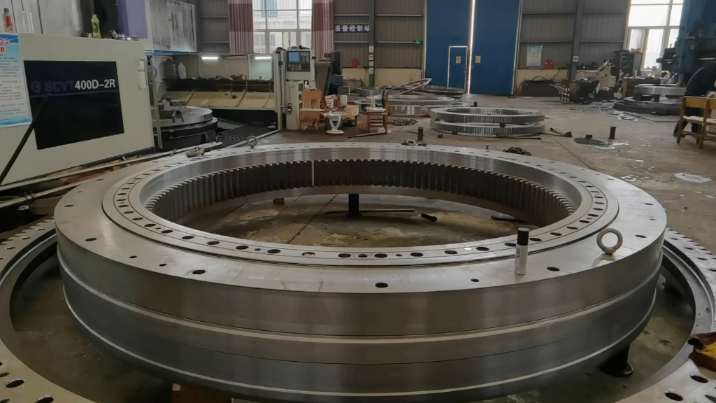 挖地铁,穿隧道,引水管廊的盾构机轴承,顶管机轴承,核心装备主推力轴承