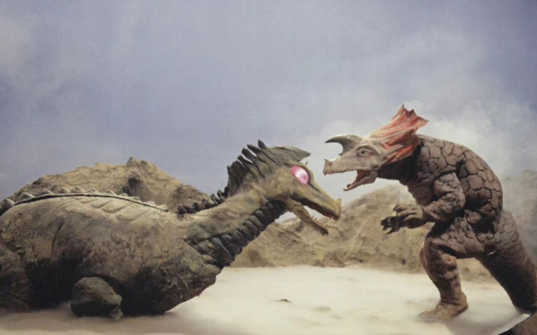 一口气看完赛文奥特曼里面的机械装置怪兽力加的能力一览!