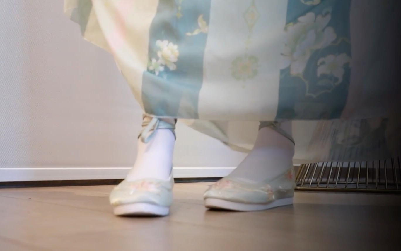 汉服搭配白丝 yyds