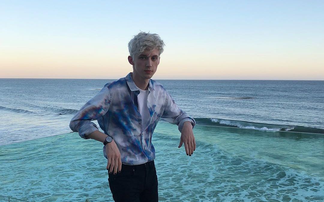 troye sivan - plum (live on honda stage)