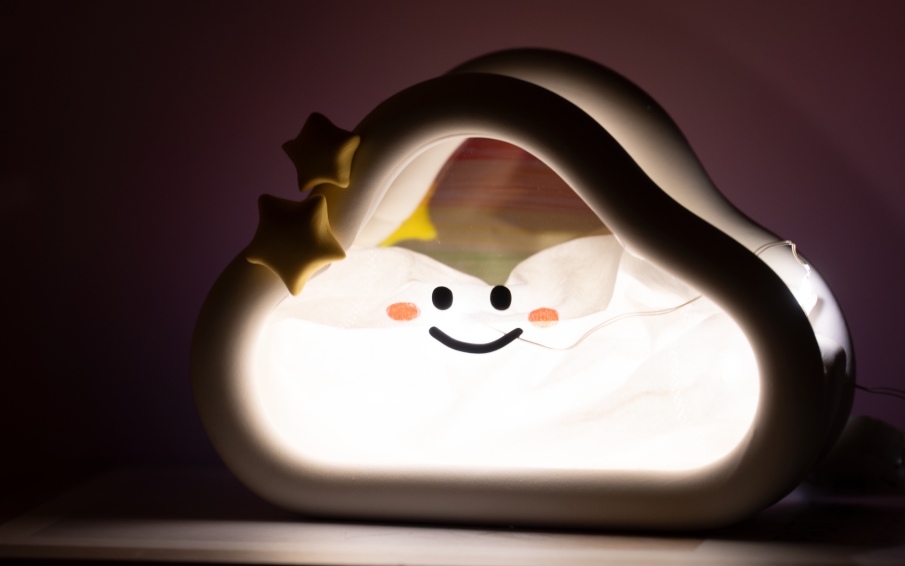 活动作品彩虹云朵灯白天做ins摆件晚上当氛围夜灯