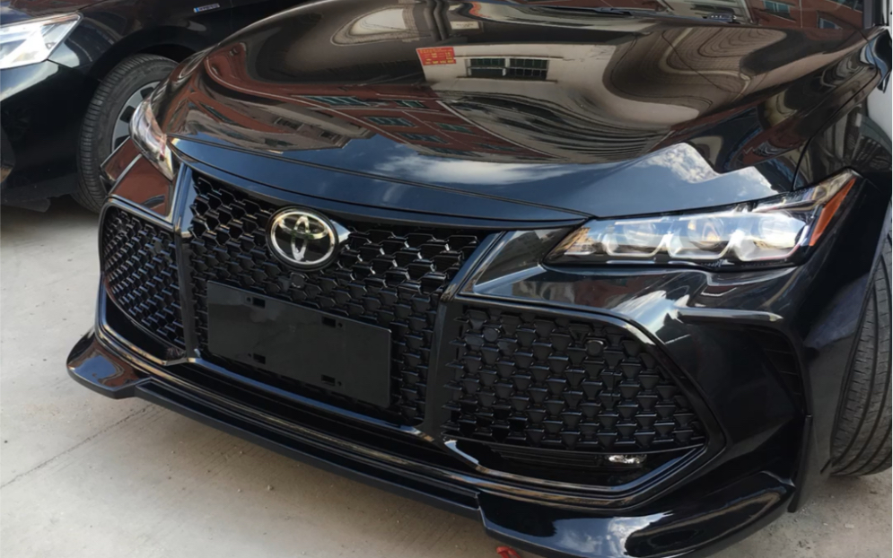 丰田亚洲龙改装美版蜂窝中网