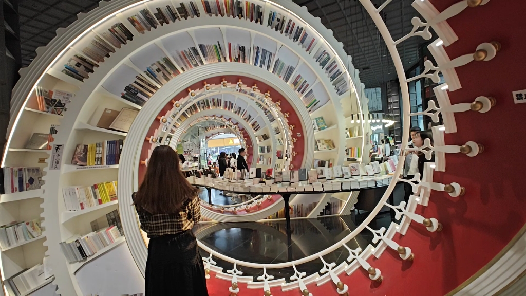 day-3 深圳欢乐港湾 和朋友打卡网红书屋~#请假一个月去旅游