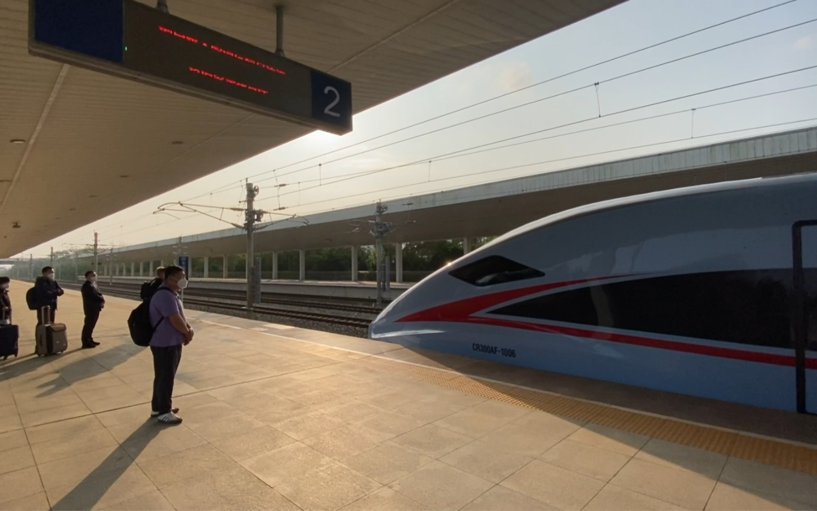 日本岛上高铁风光 实拍海南高铁