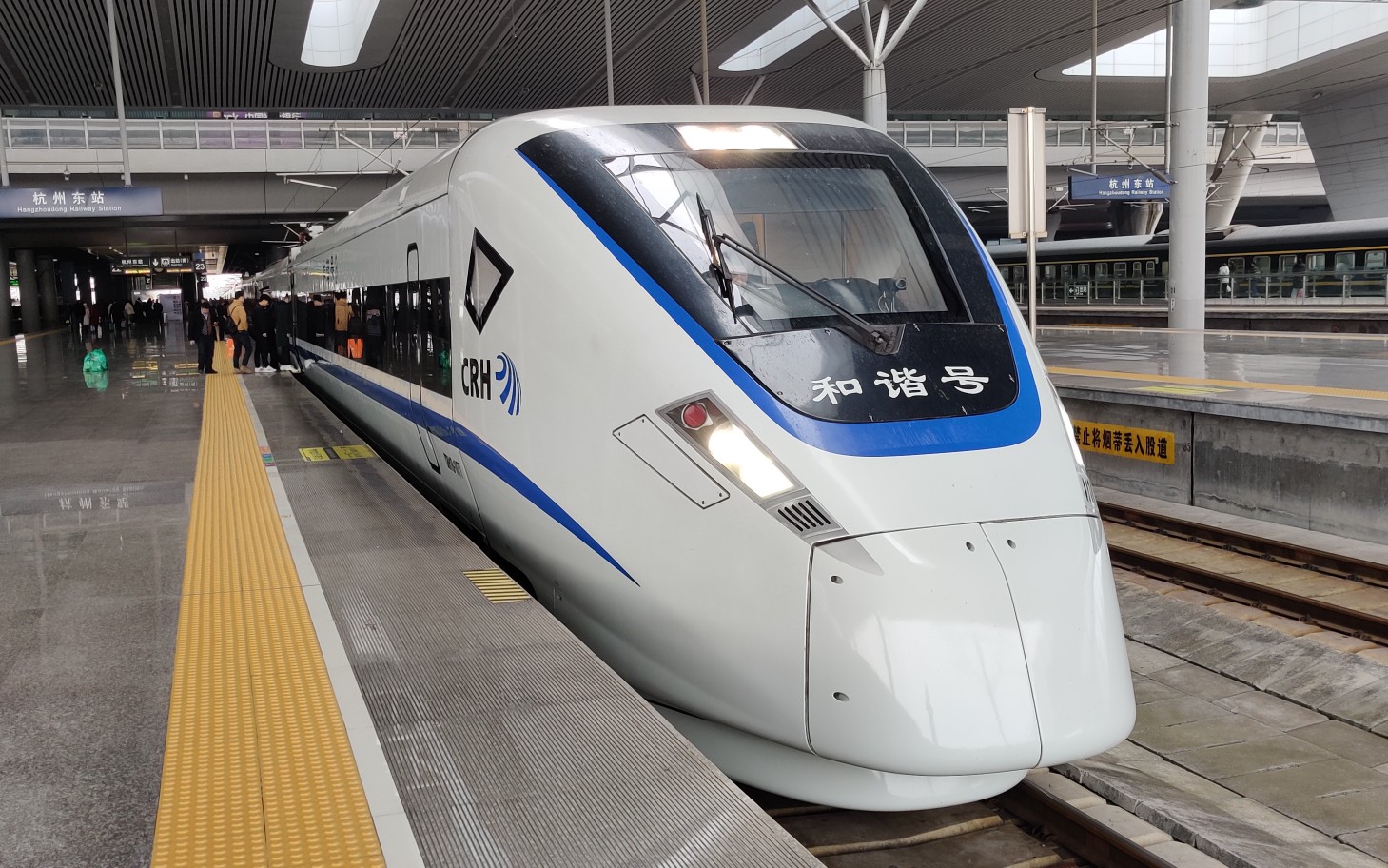 crh1b型动车车厢图图片