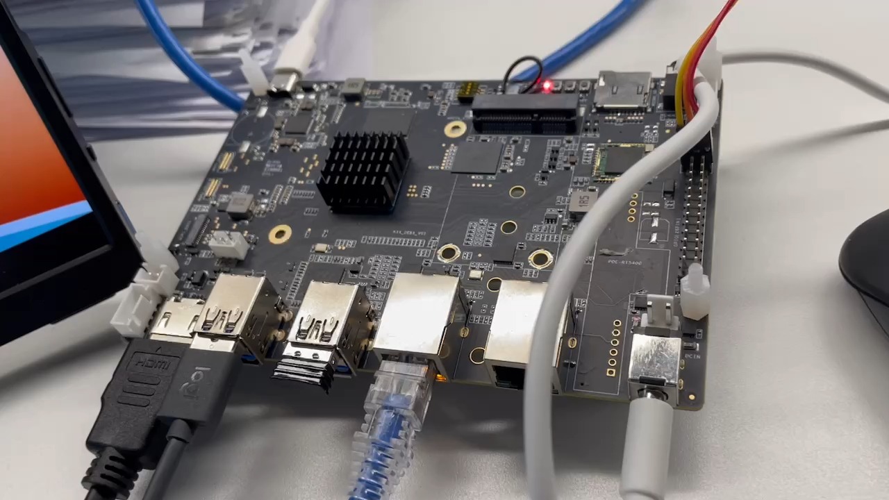 [图]Banana Pi BPI-F3 进迭时空 K1开发板AI人工智能应用：四路视频同时推理演示