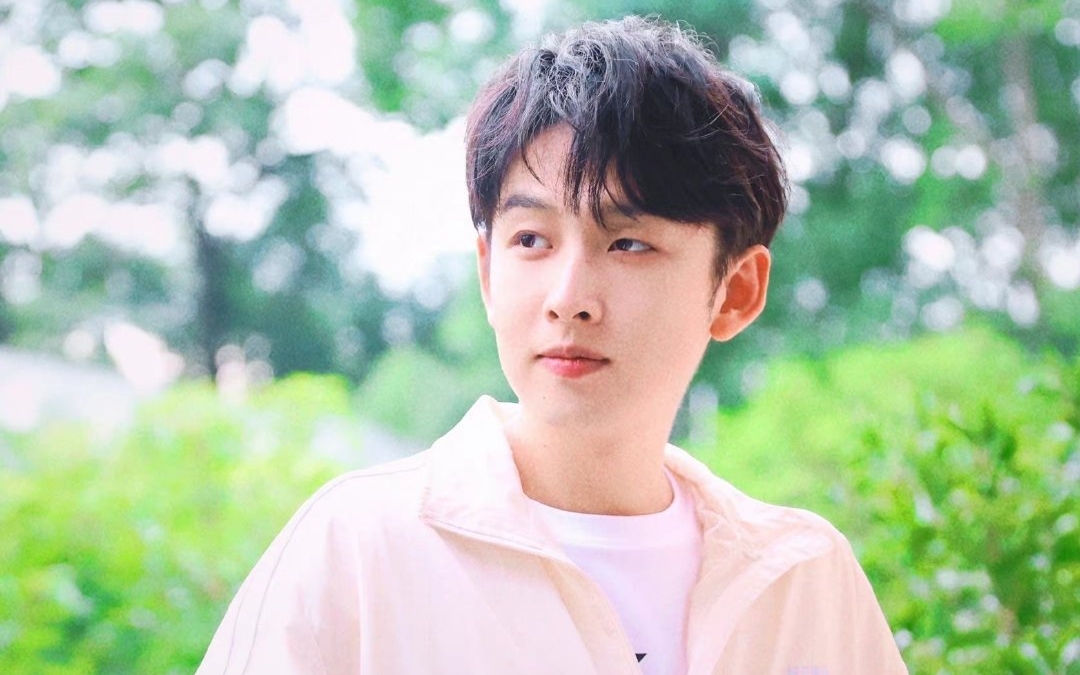 从各处搜刮来的齐齐子帅照,进来舔屏!