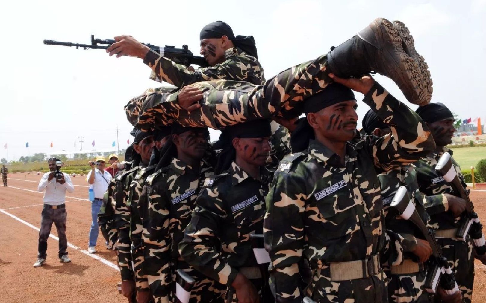 72%印度人认为可以"战胜"解放军,印军底气在哪里?