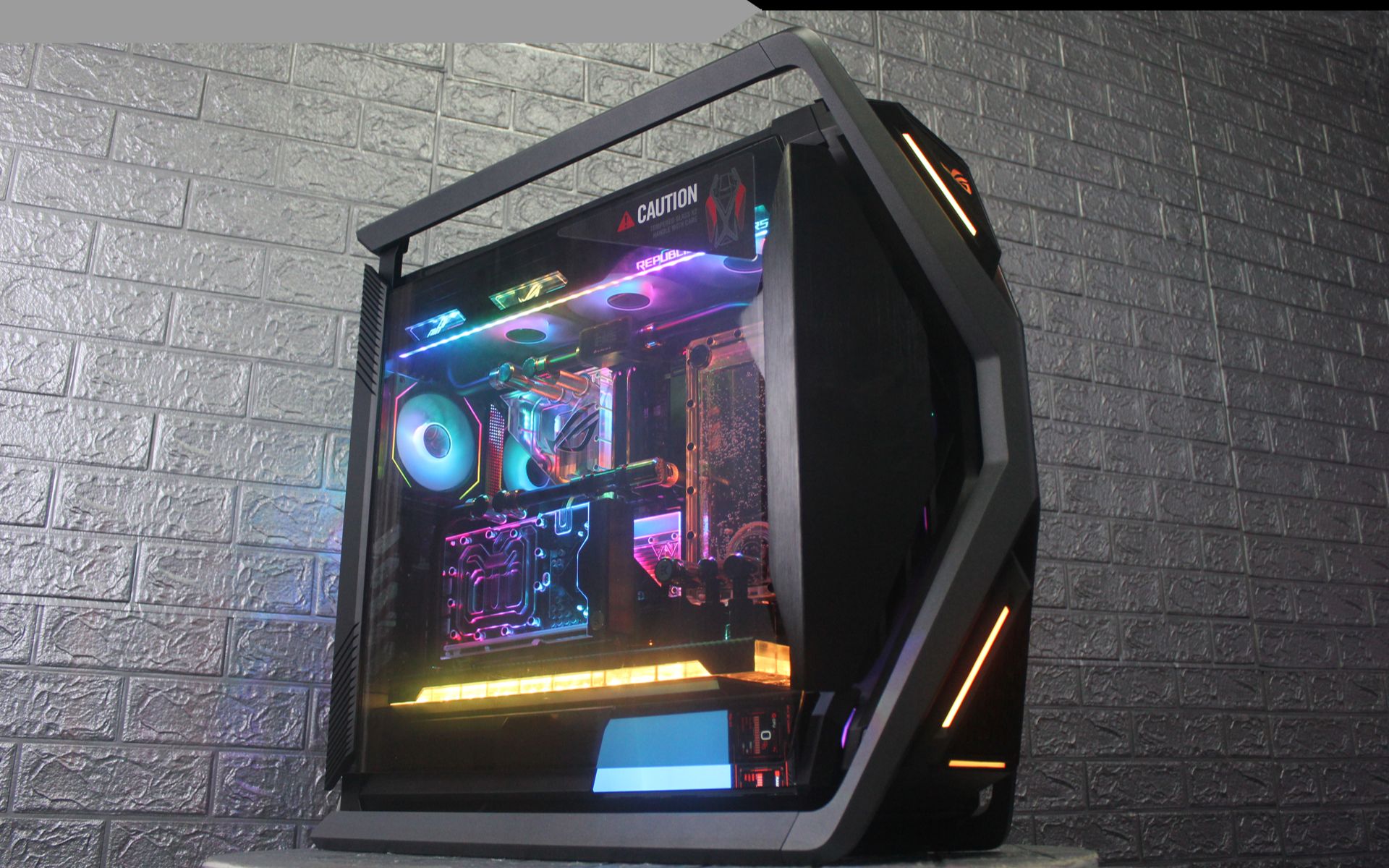 华硕创世神分体水冷电脑,全套ek加定制,光散热部分的资金就是2w