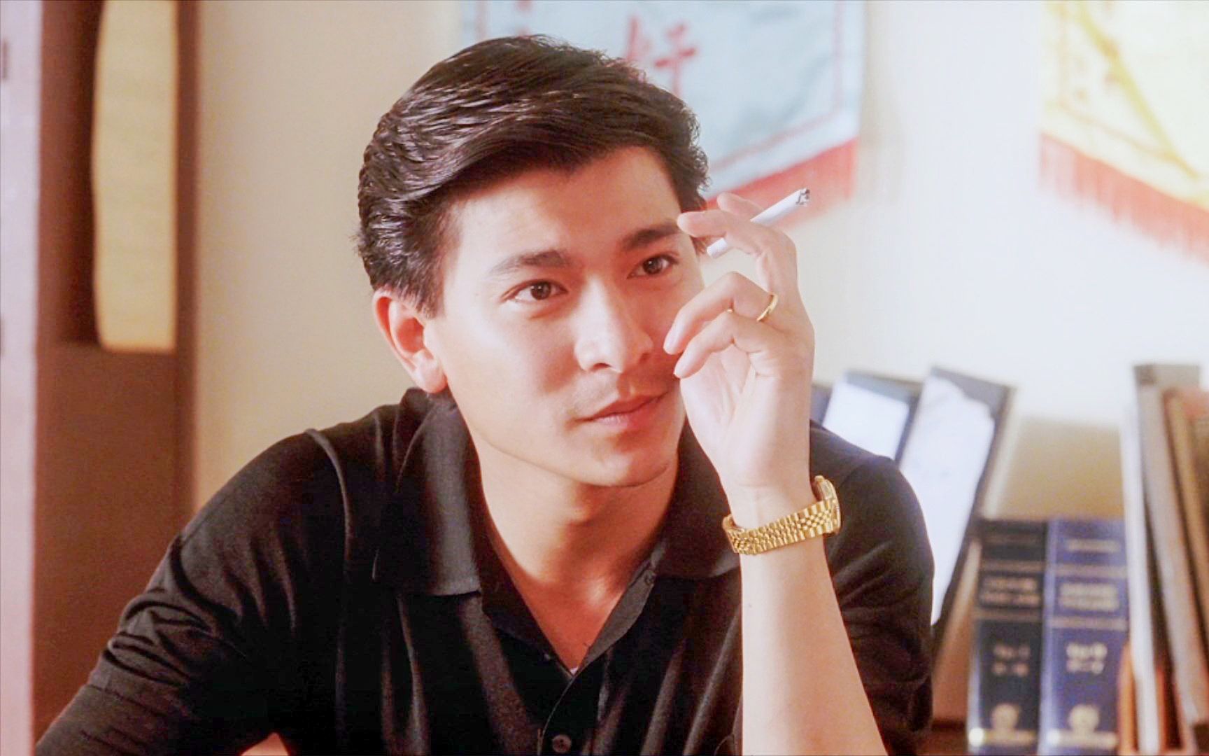 这才是刘德华最经典的电影,从满身正义到"只手遮天,富可敌国",堪称