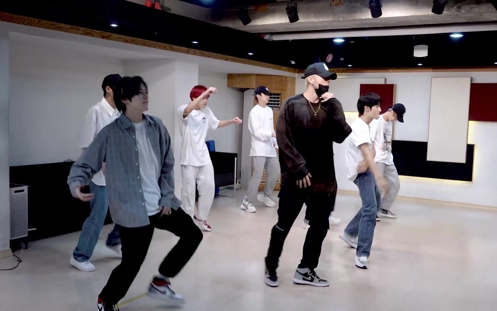 kard bm - 13ivi _ tiktok challenge with mirae