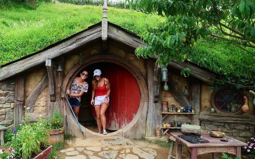 [图]Kristen and Steph|170225Girls at THE SHIRE