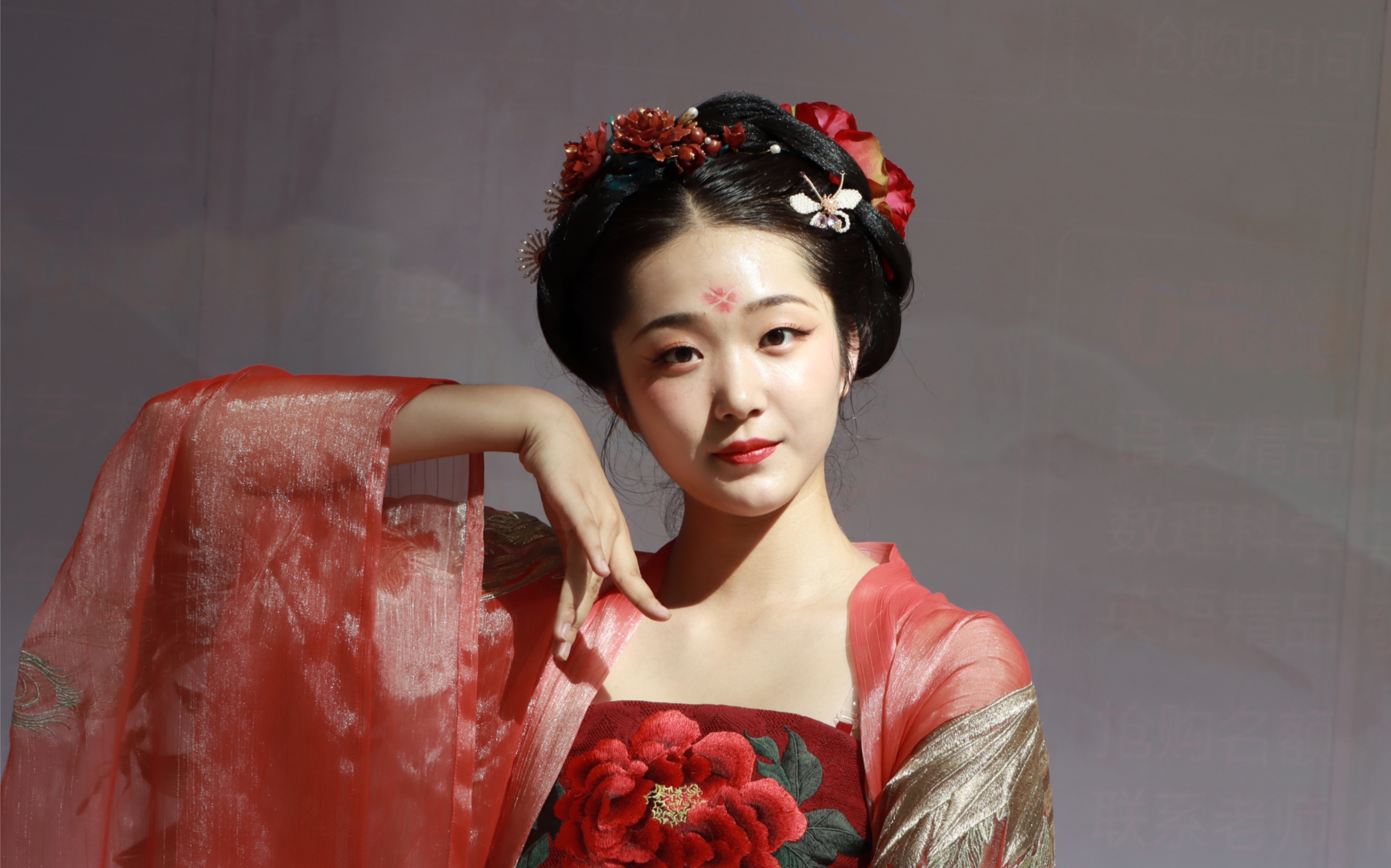 云裳华胄走秀海选汉服走秀直拍内含舞蹈动作汉服游园惊梦这套真的太