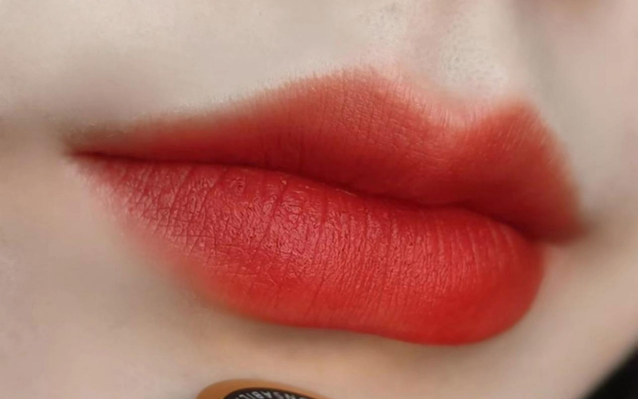 人间富贵花!奢感复古港风红棕