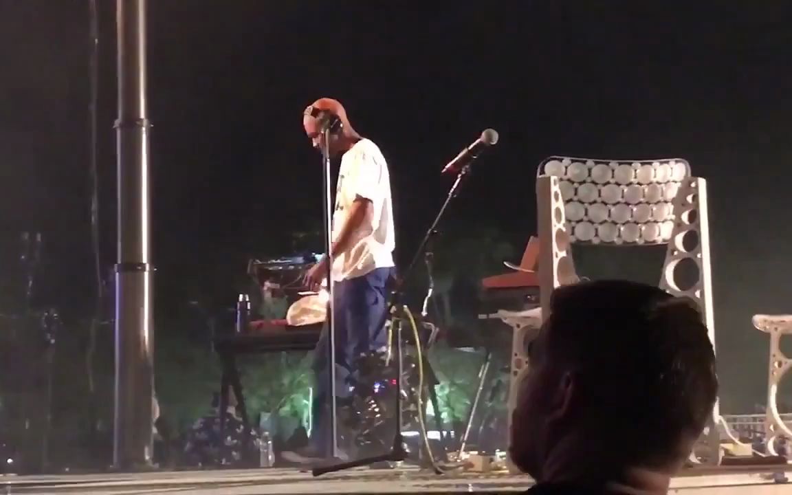 [图]法海演出现场全集！Frank Ocean Live at FYF Festival 2017