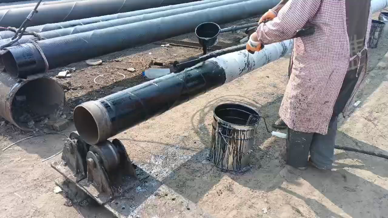 污水输送 三油两布防腐钢管 刷油缠布 生产加单价格便宜 但是防腐效果