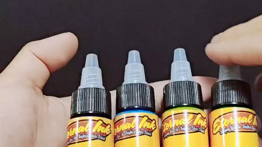 伊特诺品牌的彩色色料#纹身器材 #tattoo #纹身刺青 #纹身机 #纹身