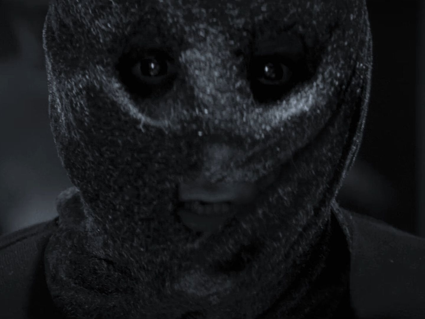 一个带着神秘面具的神秘人设置各种机关杀人,他究竟是谁?《藏品》