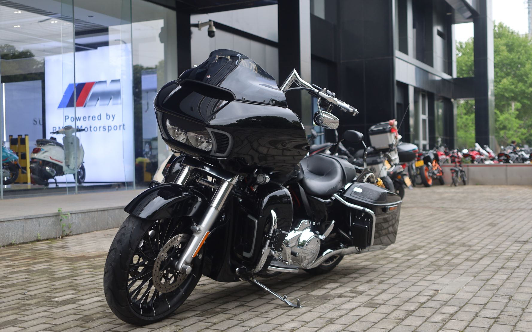 哈雷旗舰滑翔清洗