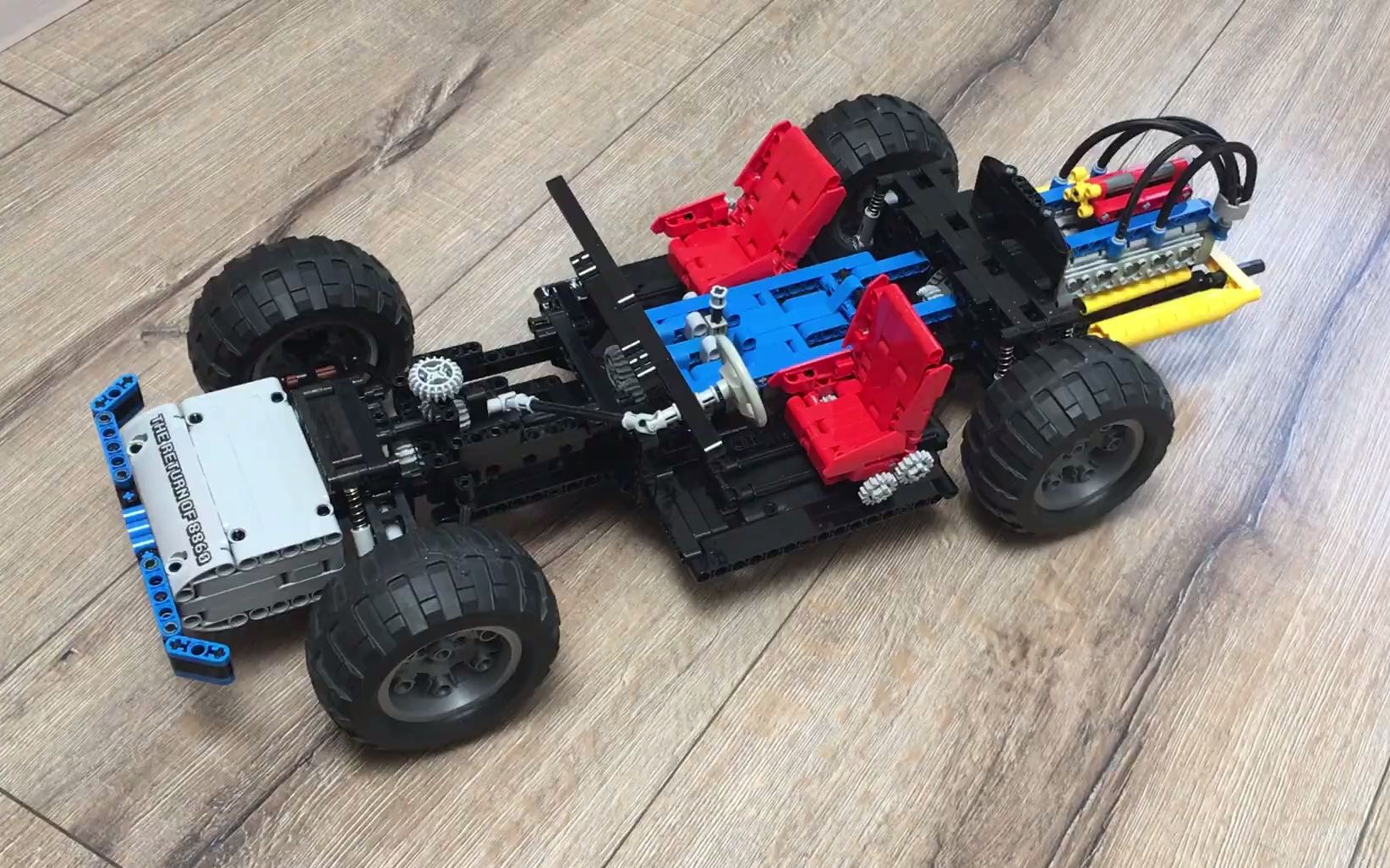 40年后:8860的重生 lego乐高 technic科技/机械 moc_哔哩哔哩 (゜-゜)